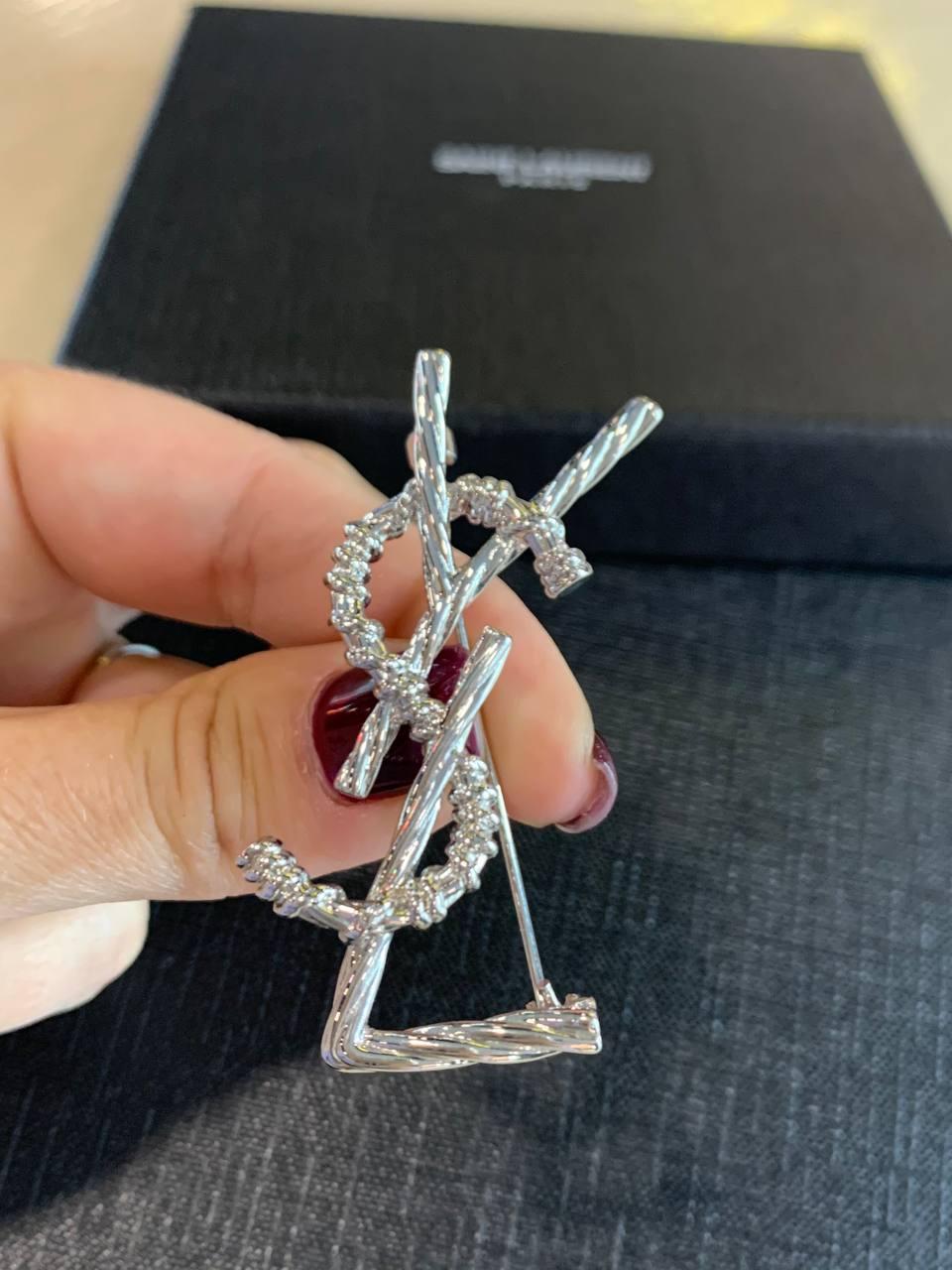 Сен Лоран брошка / Yves Saint Laurent брошка брендова
