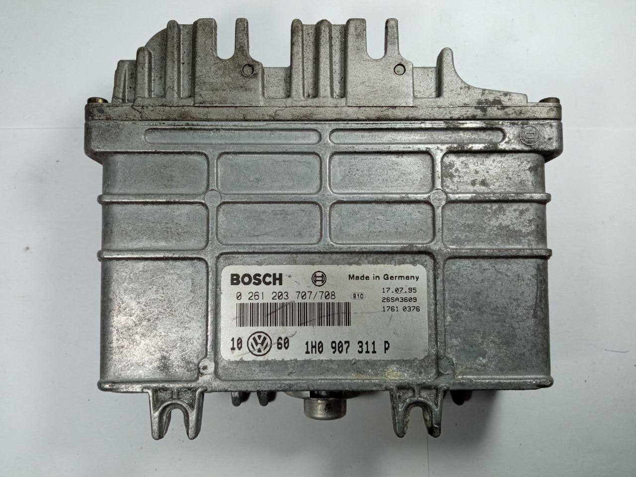 Електронний блок керування Volkswagen Golf3 Bosch 0 261 203 707/708 / 0261203707/708 / 10/60 / 1H0 907 311 P / 1H0907311P