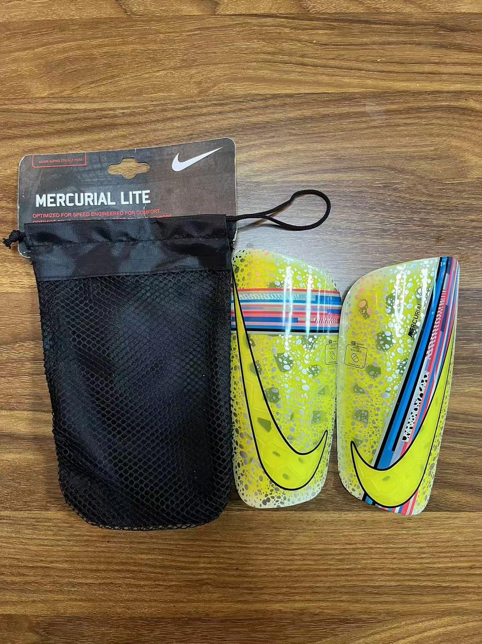 Футбольні щитки Nike Mercurial Litе/ щитки найк меркуріал