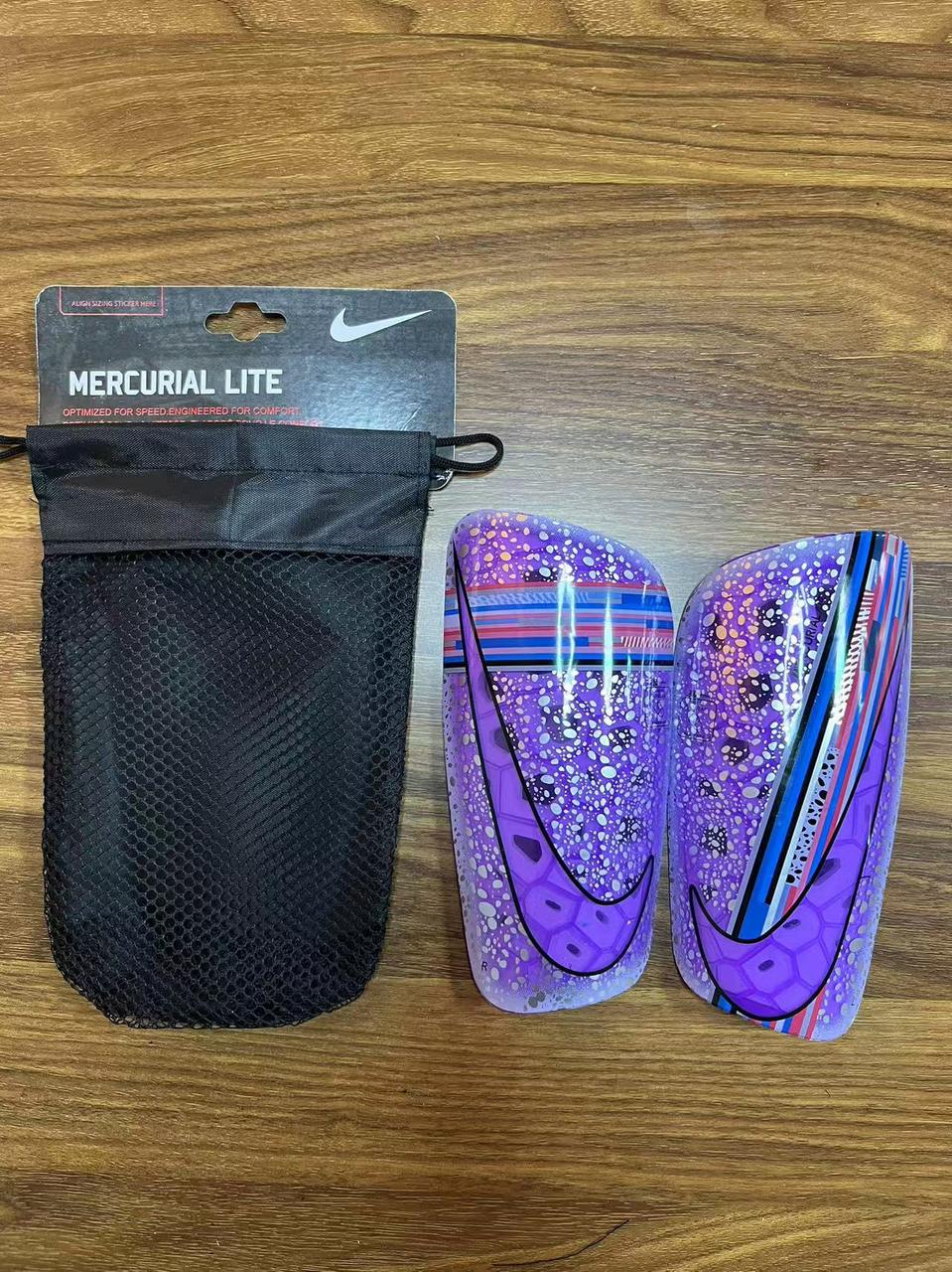 Футбольні щитки Nike Mercurial Litе/ щитки найк меркуріал