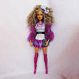 Лялька Барбі Тереза fashion fever hair highlights на тілі йоги, фото 5