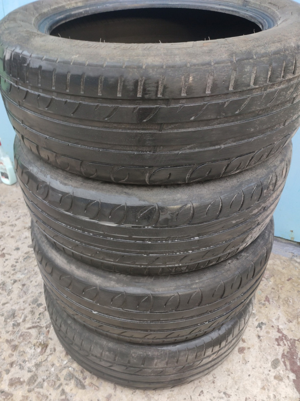 Комплект шин 225/55/17 Riken UHP Сербія б/в, фото 1