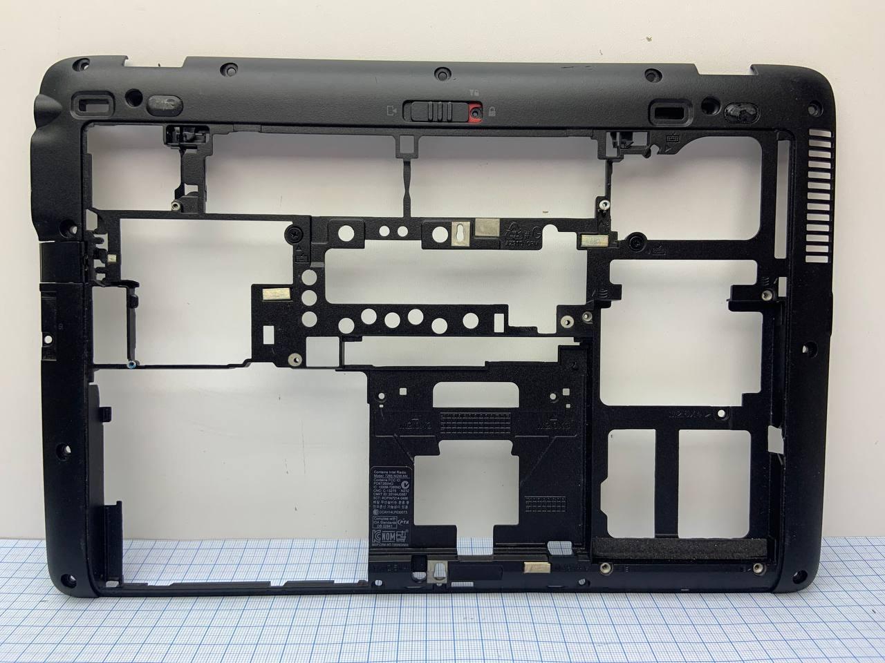 HP Elitbook 820 G1 G2 Корпус D (нижня частина корпусу) (765603-001 6070B0770801) 4A б/в, фото 1
