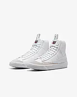 Urbanshop com ua Кеди жіночі Nike Blazer Mid 77 Se D (Gs) (DH8640-102) РОЗМІРИ ЗАПИТУЙТЕ