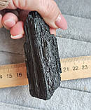 Шерл необроблений натуральний 84*37*31 мм камінь чорний турмалін., фото 8