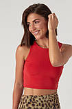 Однотонний жіночий кроп-топ з еластичної тканини червона коротка майка розмір Л, фото 7