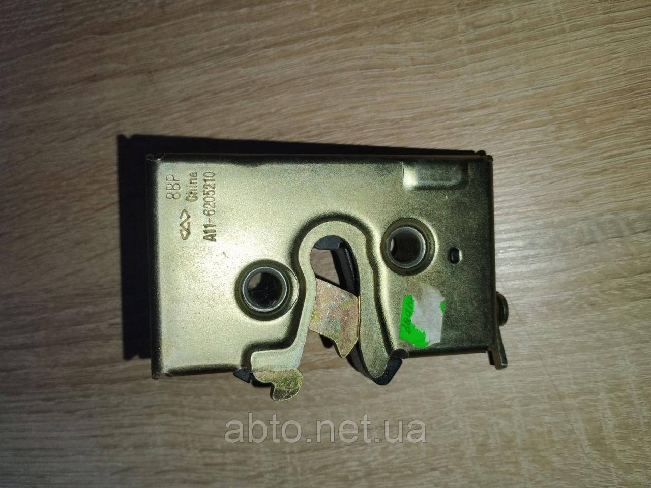 Замок дверцят задньої правої Chery Amulet A11 (Чері Амулет А11) A11-6205210