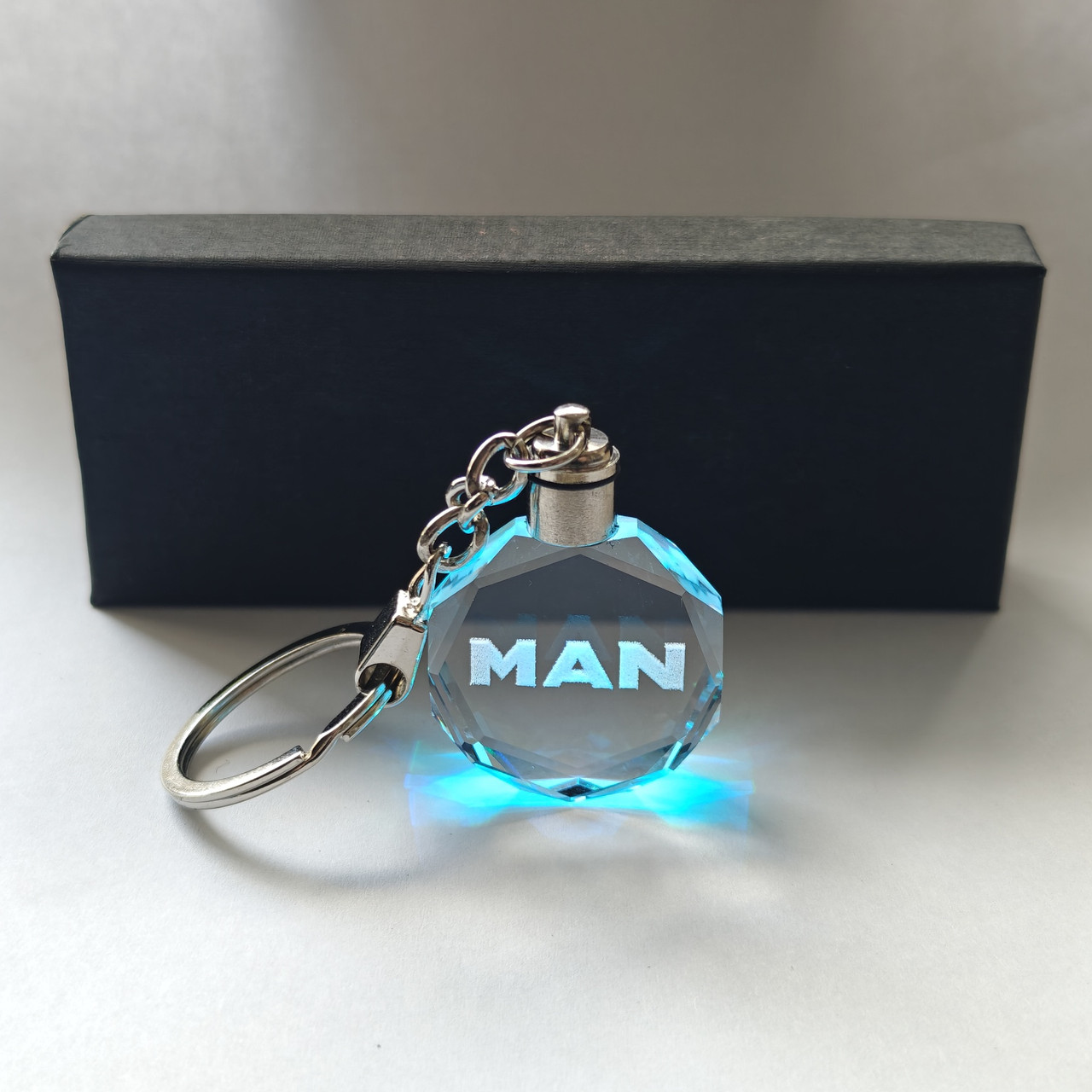Led брелок кристал MAN