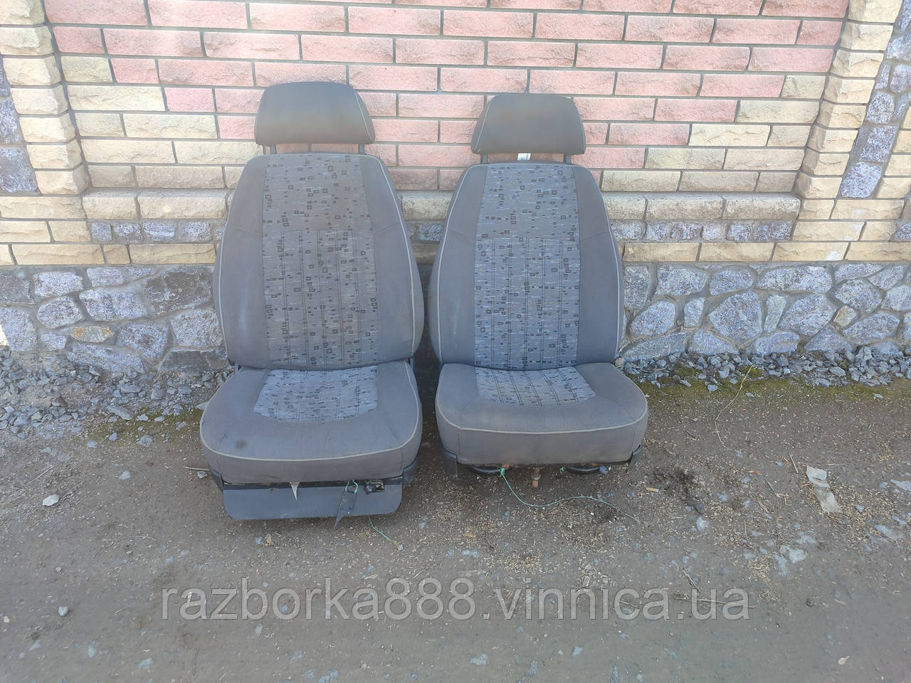 Сидіння передні ГАЗ Волга  2401 2410 3102 31029 3110 31105 пара б у, фото 1