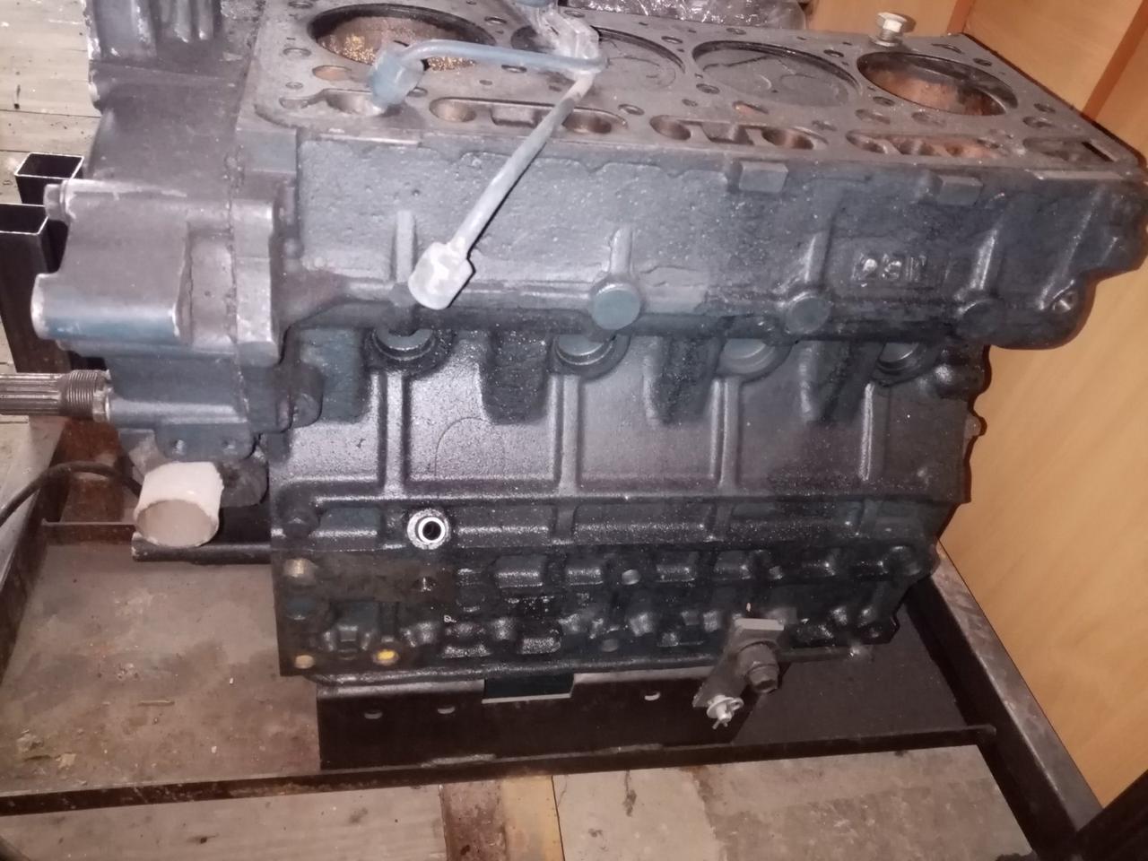 Блок циліндрів Kubota V2203