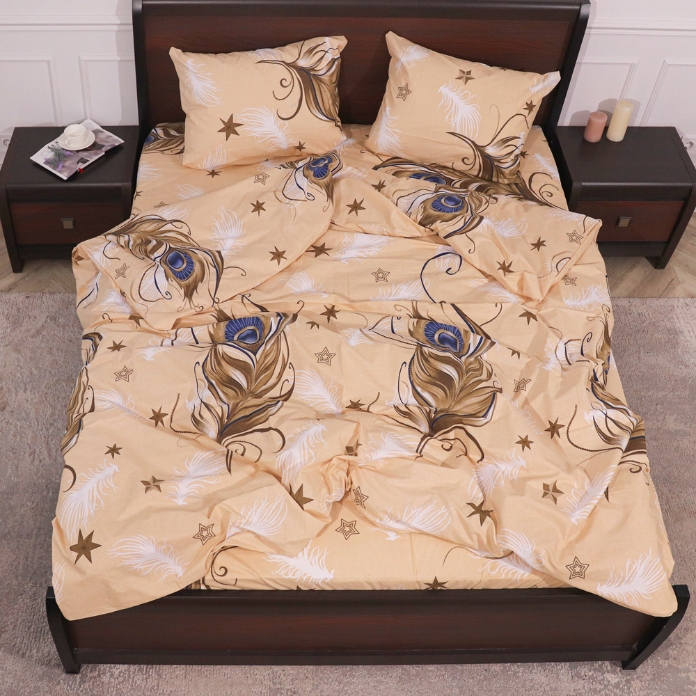 Двоспальний комплект постільної білизни бежевого кольору з принтом пір'я 180*220 комбінований із Бязі Gold, №151678 Черешенька™