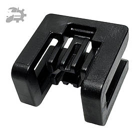 Кліпса кришки накладки жабо Qashqai Nissan 668204BA5A 66820-4BA5A