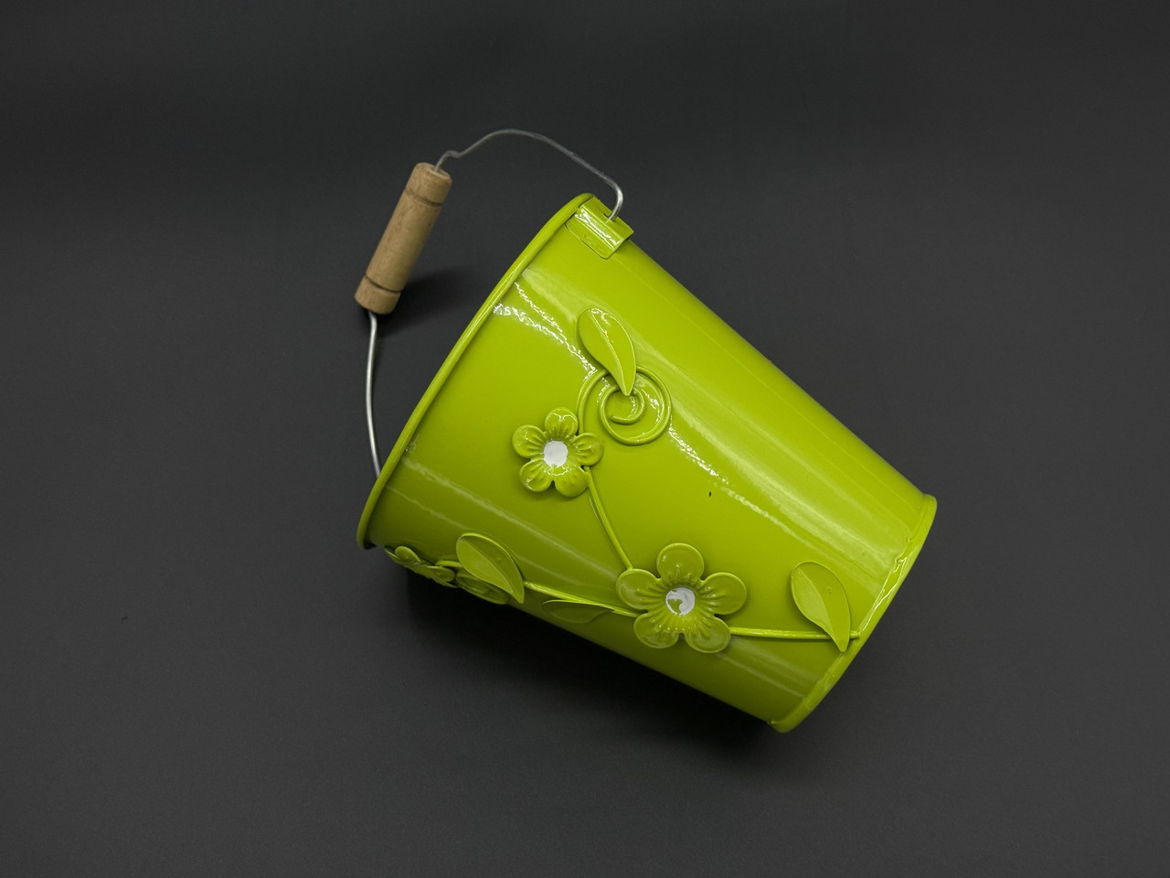 Декоративне відро з квіточками. Колір салатовий. 13,3х12,5х8см, фото 1