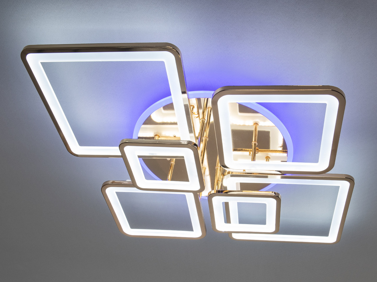 Led люстра 150 Вт в золотому корпусі до 20-25 м² (8160/6G LED 3color)