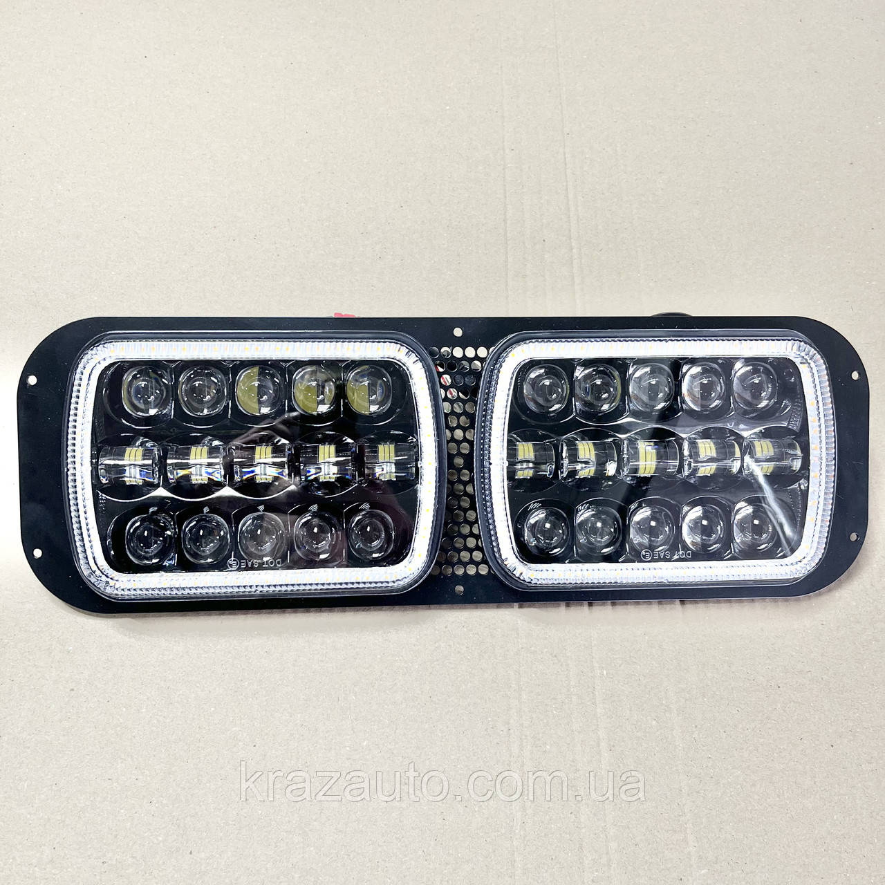 Блок фар МТЗ-892 12/24 (12.7 CM Х 17.8 СM) без рамки. 80-8401080-1