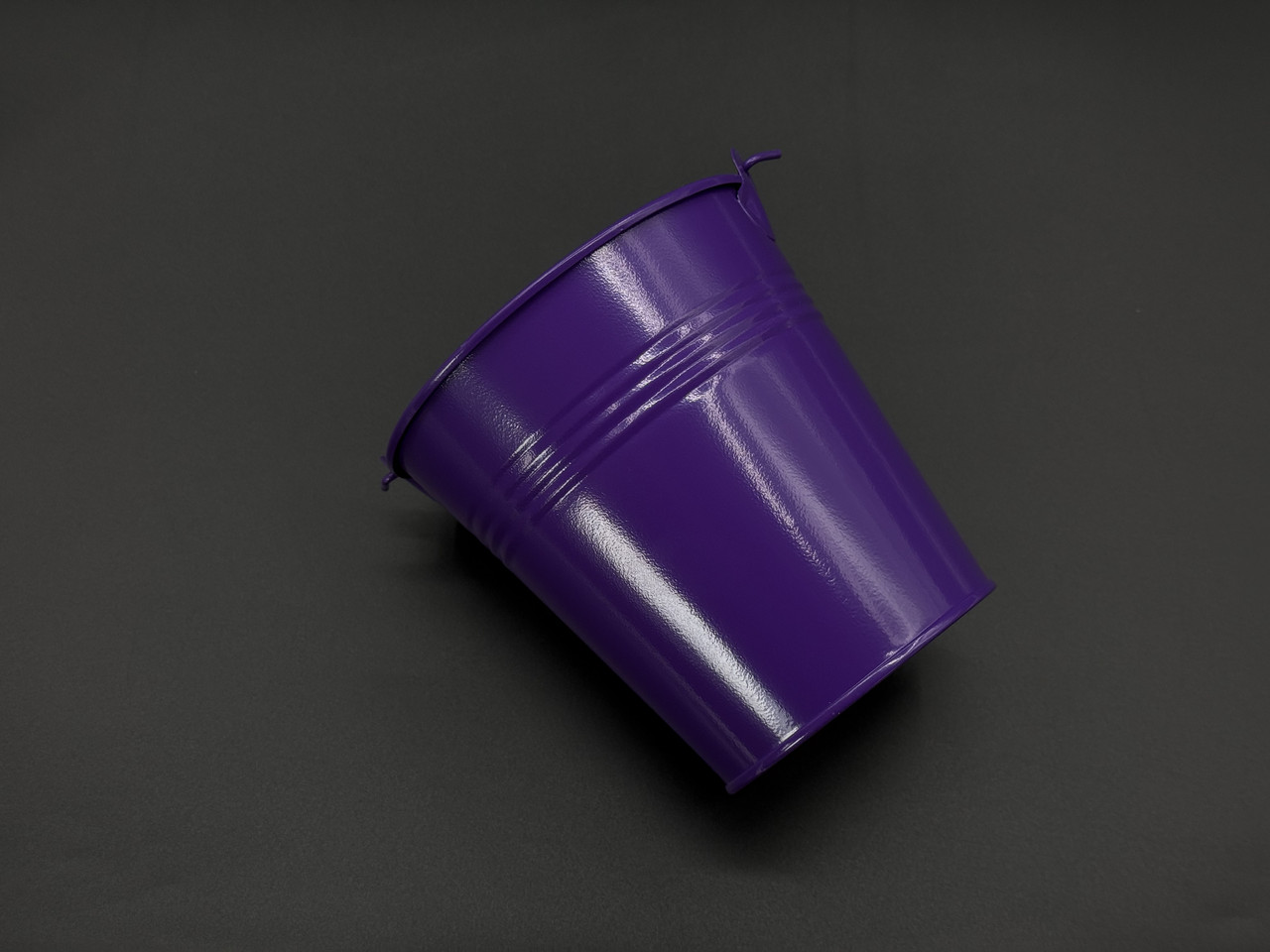 Декоративне відерце для квітів металеве Колір фіолетовий. 10,7х10,5х7,5см, фото 1