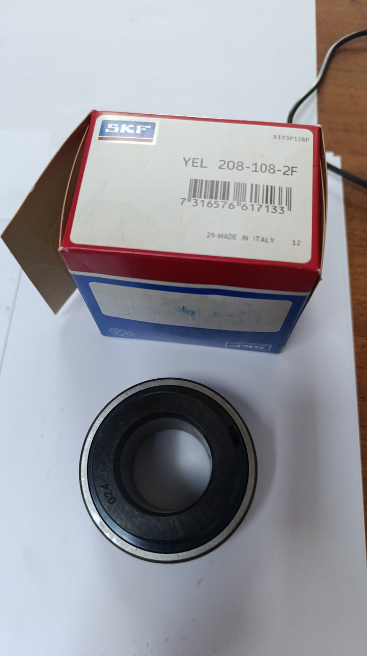 Підшипник YEL208-108-2F  John Deere