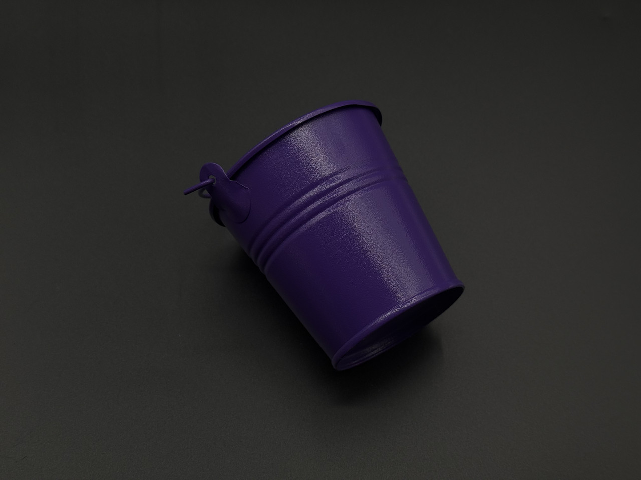 Декоративне відерце для квітів металеве Колір фіолетовий. 7х7х5см, фото 1