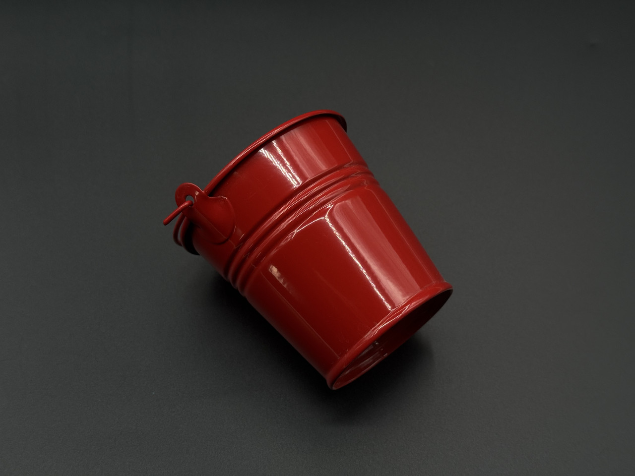 Декоративне відерце для квітів металеве Колір червоний. 7х7х5см, фото 1