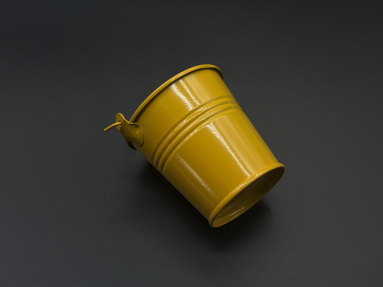 Декоративне відерце для квітів металеве Колір жовтий. 7х7х5см, фото 1