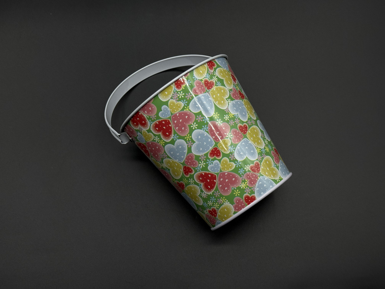 Декоративне відерце для квітів металеве. Сердечка. 10.7х10.5х7.6см, фото 1