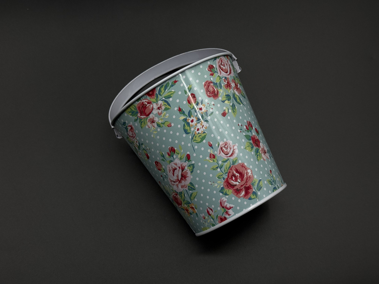 Декоративне відерце для квітів металеве. Прінт квіти. 10.7х10.5х7.6см, фото 1