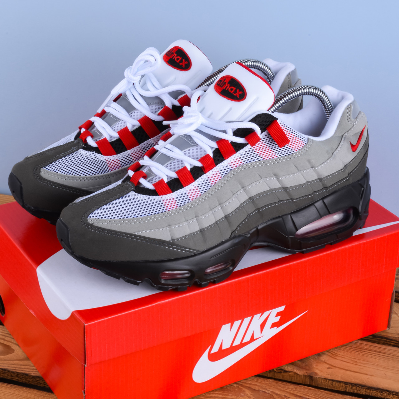 Чоловічі Кросівки Nike Air Max 95 чорні з червоним
