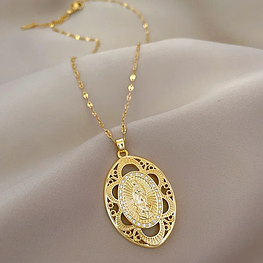 Біжутерні кулони та підвіски