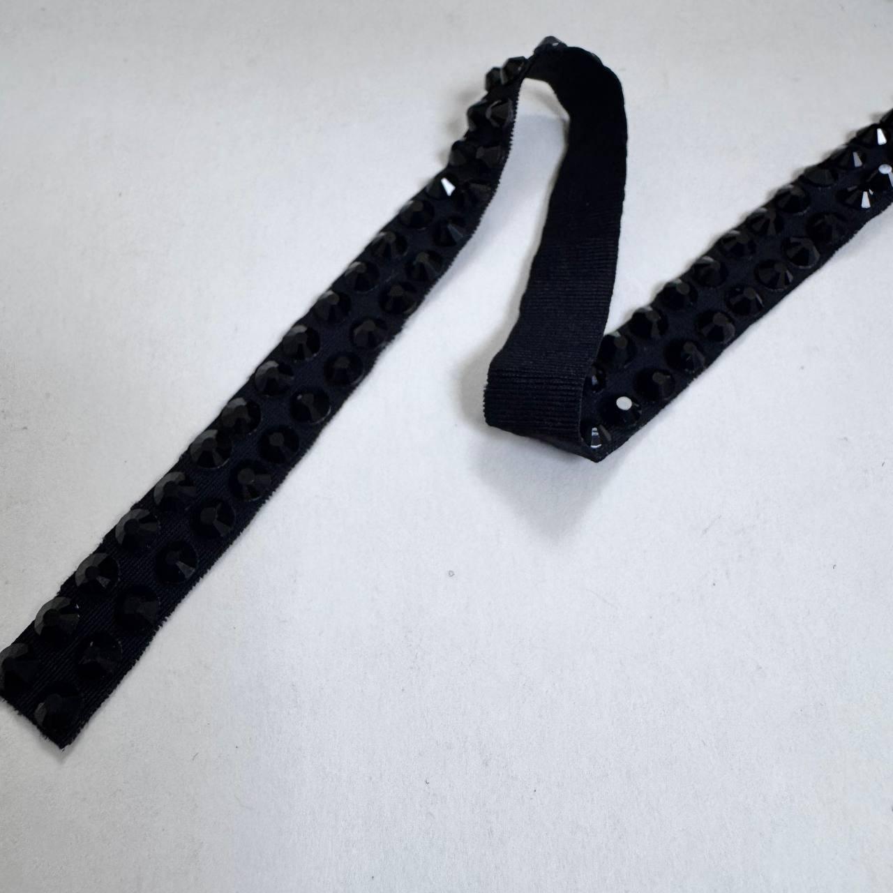 Смужка в пробір на зачіску, основа чорна зі стразами Jet Розмір 1х25 см