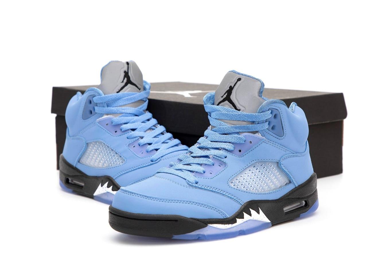 Чоловічі сині кросівки Nike Air Jordan 5