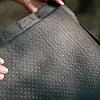Самонадувний килимок Tramp UTRI-015 Comfort | М'який та комфортний туристичний каремат, надійний захист від холоду та вологи, фото 10