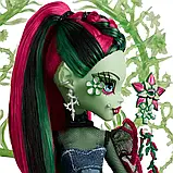 Колекційна Монстер Хай Венера Макфлайтрап - Монстрична мода Monster High Fang Club Venus McFlytrap HYV93, фото 5
