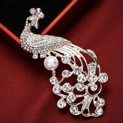 Брошка металева на золотистій основі птиця павича зі стразами, що переливаються, та намистинний розмір 70х35 мм, фото 2