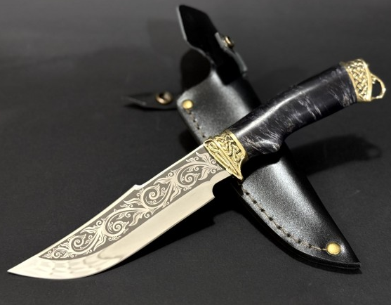 Подарунковий мисливський ніж з гравіюванням "Класичний" в піхвах з натуральної шкіри ручна робота, фото 1