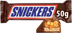 Батончик Snickers зі смаженим арахісом карамеллю та нугою покритий молочним шоколадом, 50г
