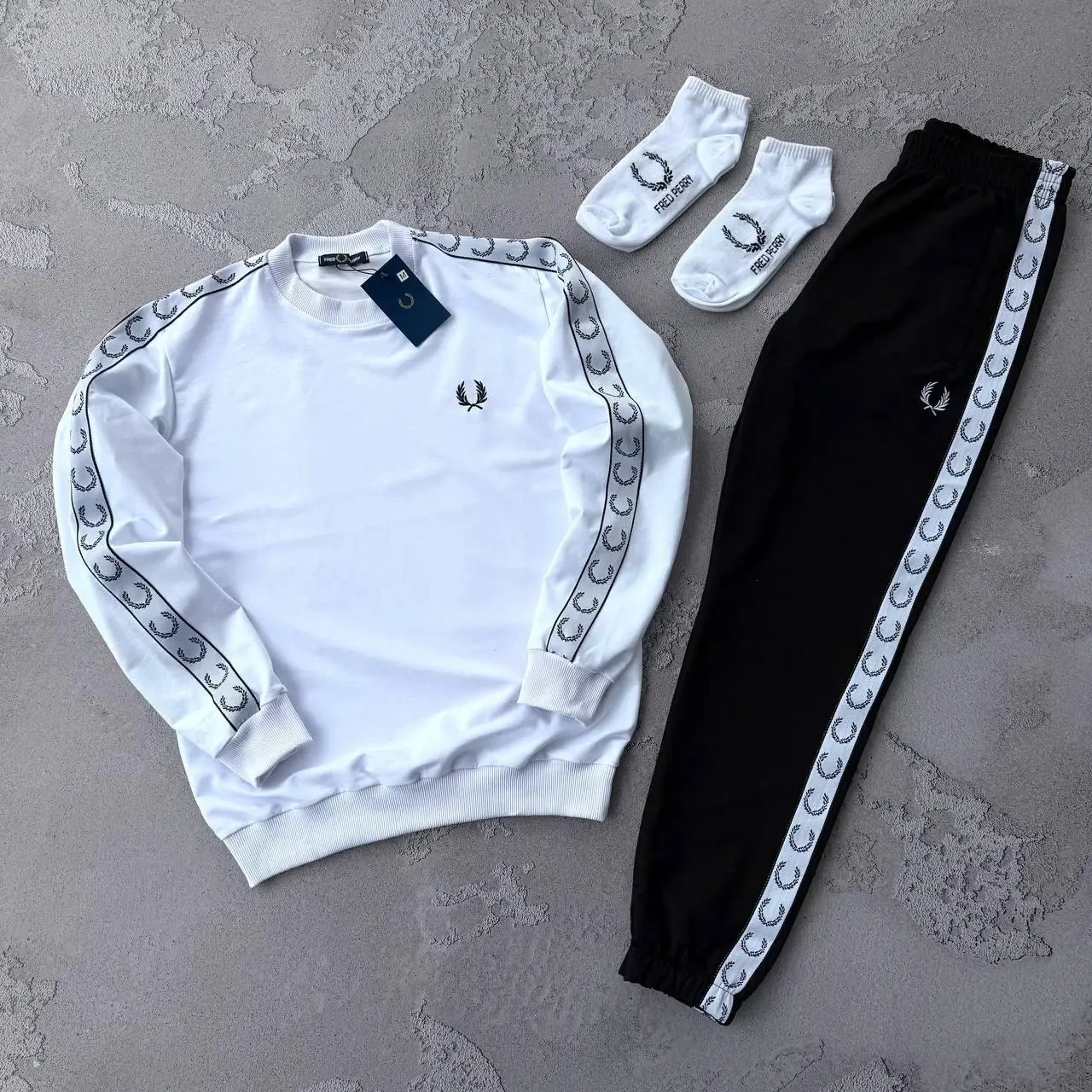 Чоловічий спортивний костюм Fred Perry Світшот + Штани білий з лампасами Комплект Фред Перрі весняний