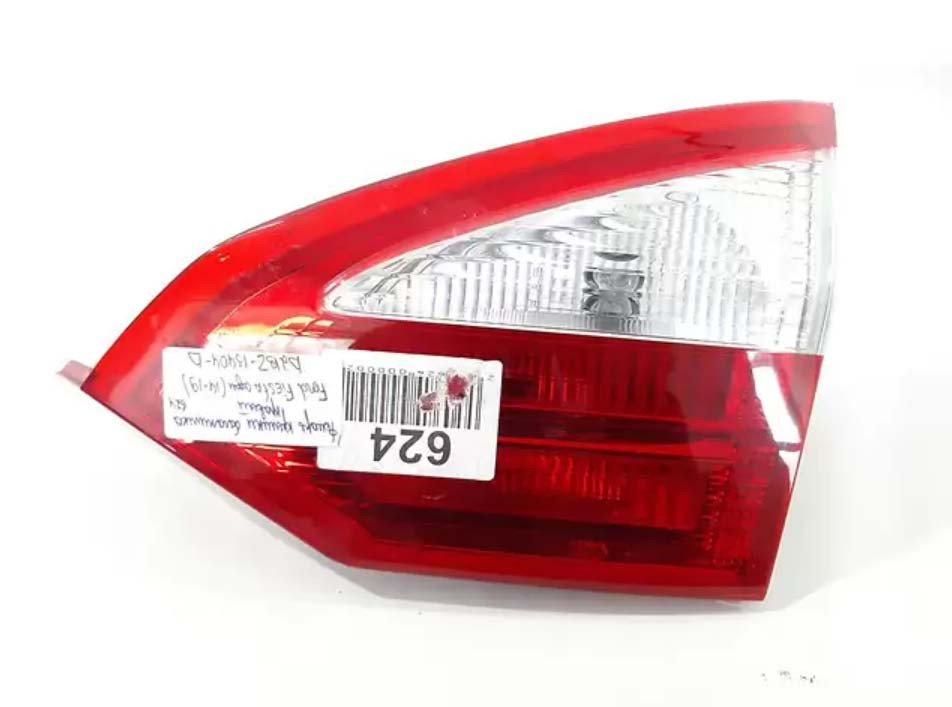 Задній ліхтар Ford Fiesta USA/EUR SDN 2013-2019 SDN лів. (внутрішній) 431-1323L-US, фото 1