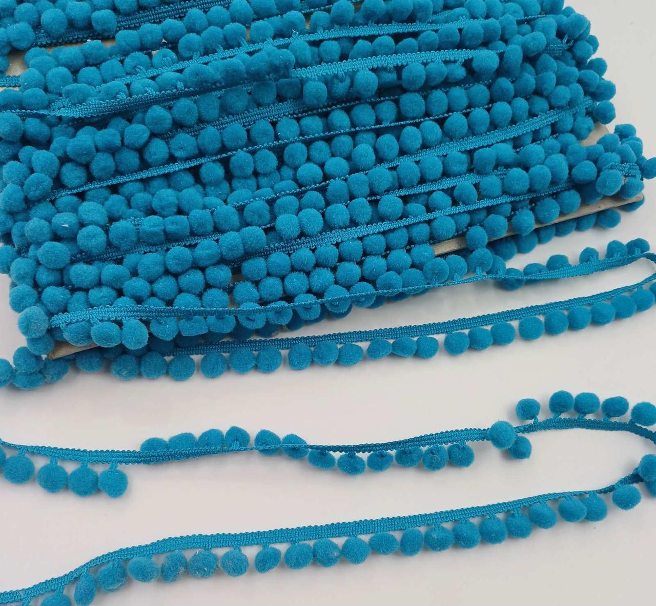 Тасьма з помпонами 10 мм БІРЮЗОВА