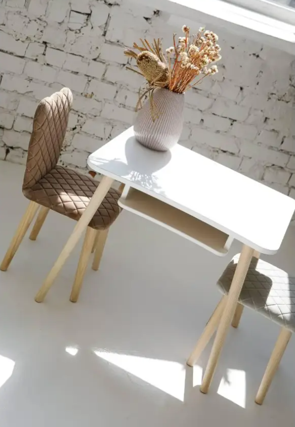 Дитячий білий стіл і стілець м'який коричневий мішка велюр. Для дітей 1 групи зросту (100-115см), фото 1