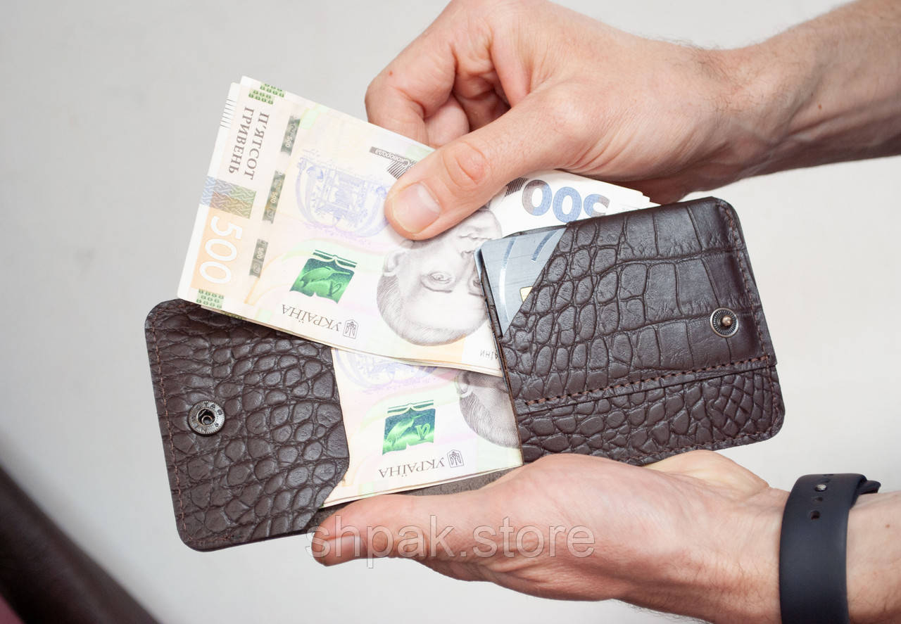 Міні гаманець - жабка чоловічий шкіряний темно-коричневий тиснення Крокодил