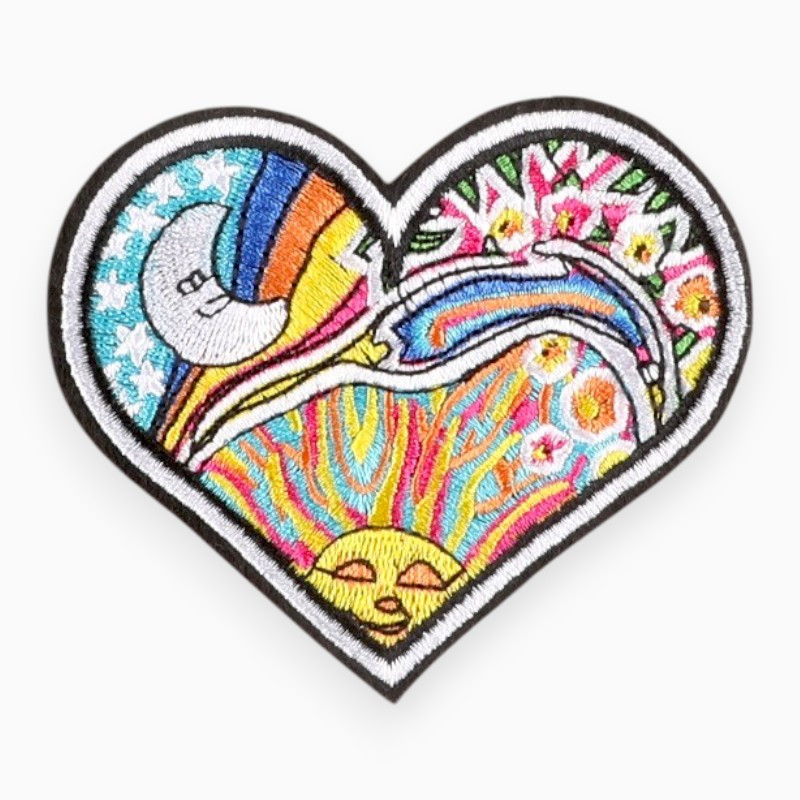 Термоаплікація Heart Day Night вишита 7,9х9,2 см 1 шт. Різні кольори, фото 1