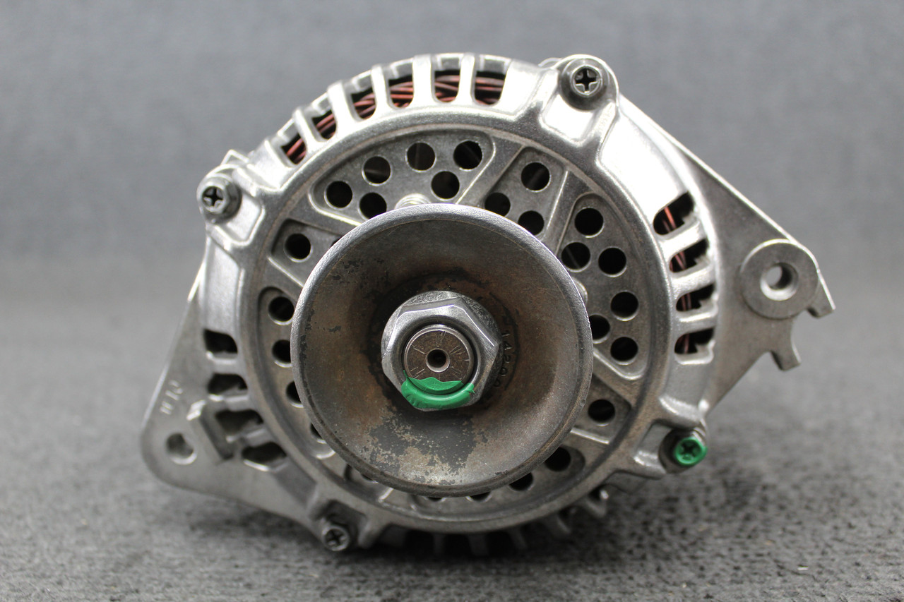Генератор Hyundai Sonata III Mitsubishi Galant IV 1.8 2.0 4G63