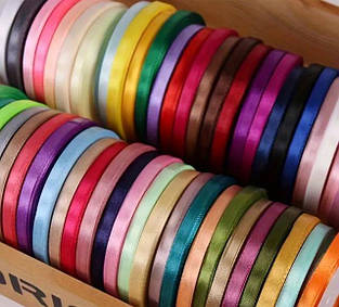 Стрічка атласна 0.6см