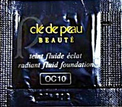 Shiseido Cle de Peau Beaute Radiant Fluid Foundation Рідка тональна основа SPF25 PA++ #Ocher 10 0,3 г пробн