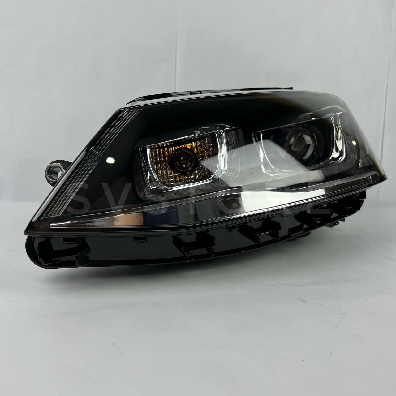 Передні LED фари на Volkswagen Jetta 2011-2018, Ангельські очі,Бі ксенон