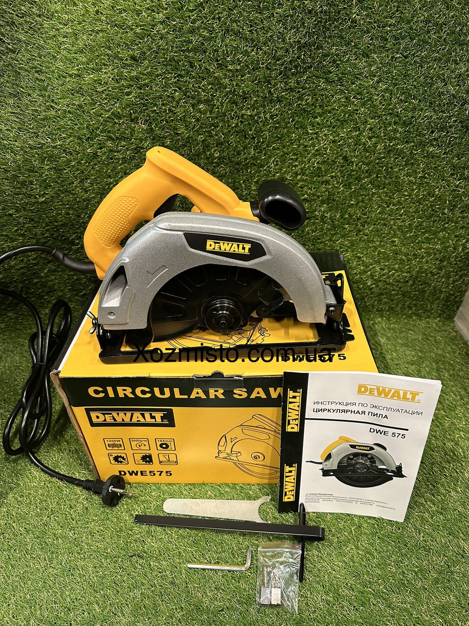 Циркулярка DeWalt DWE575 (1200 Вт, 5000 об./хв) Дискова циркулярна пила Девольт