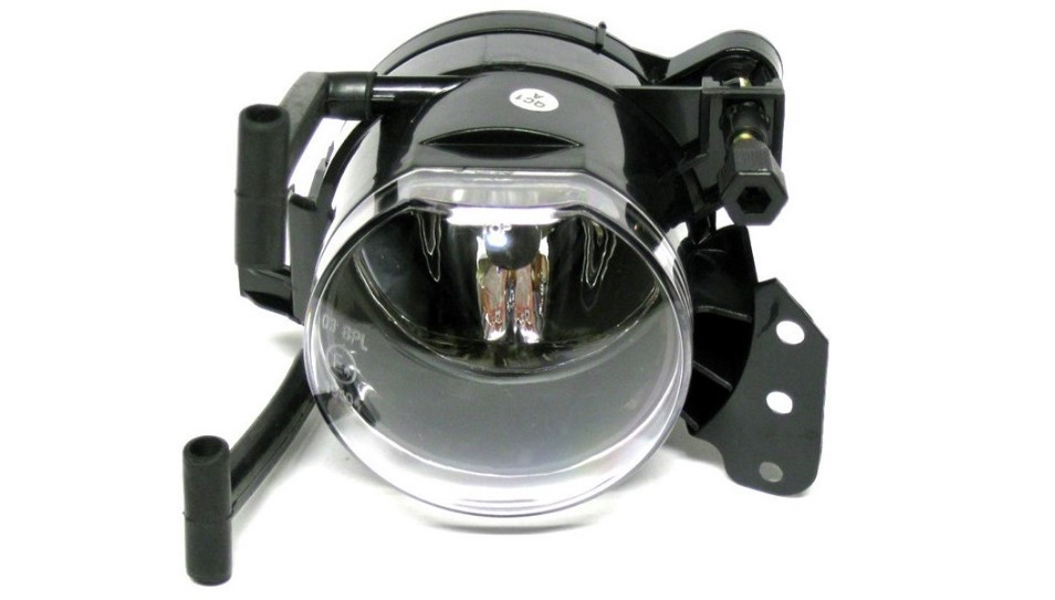 BMW 5 E60 03-07 галогенка ЛІВА протитуманна фара БМВ протитуманка, фото 1