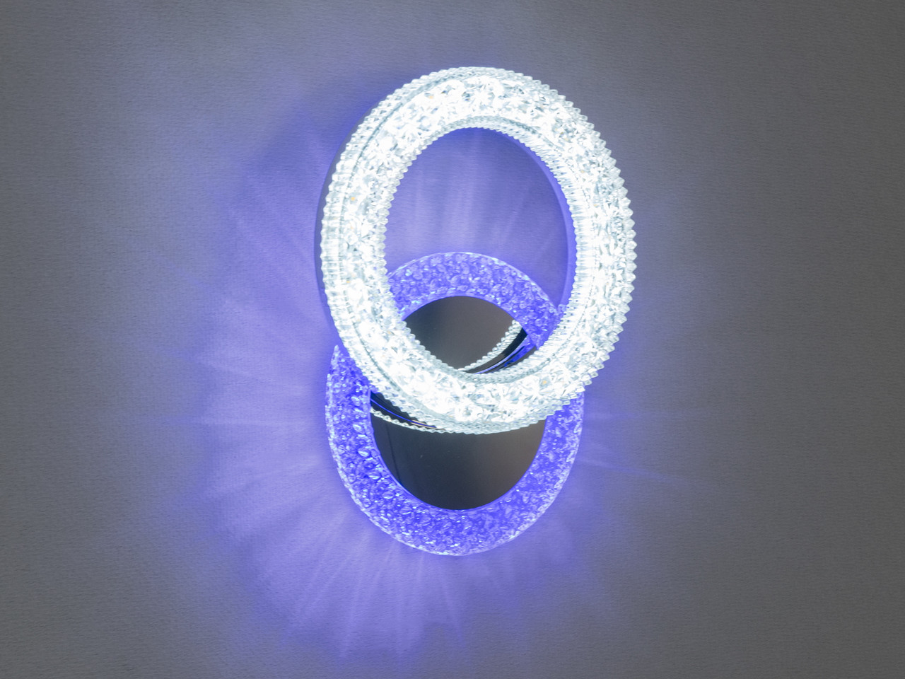 Сучасне LED бра в спальню з кольоровим підсвічуванням, хром, 22W