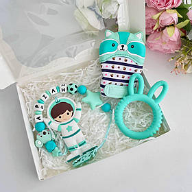 Подарунковий набір для хлопчика з іменним гризунком Космонавт м'ятний на хрестини, виписку
