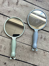 Дзеркало на ручці